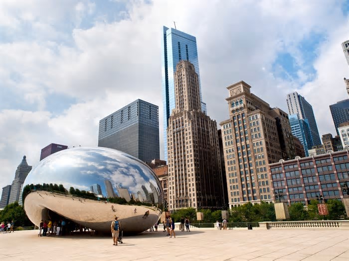 Conheça Chicago, a cidade onde nasceu o papa Leão XIV; ouça nosso podcast