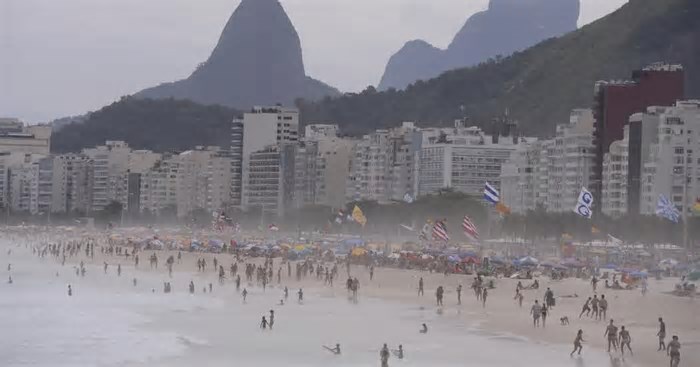 Dia do Trabalhador: veja o que abre e o que fecha no Rio no feriado desta quinta (1º)