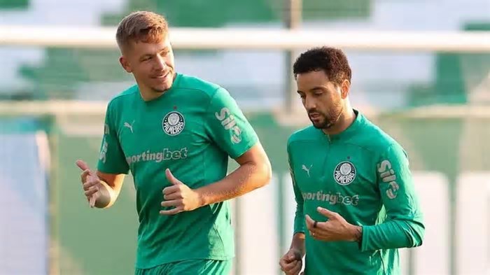 Cruzeiro e Palmeiras duelam pela liderança do Brasileirão