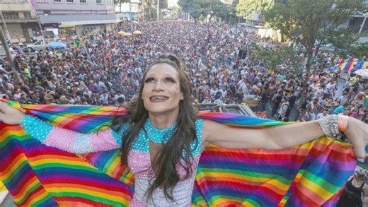 Parada do Orgulho LGBTQIA+ será em dois dias e promete fazer BH 'pulsar em diversidade'