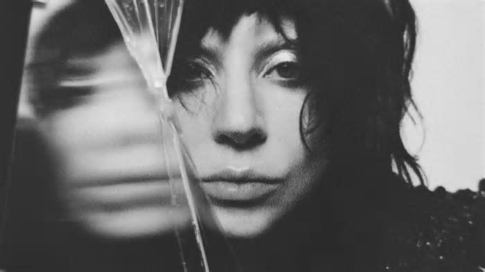 Lady Gaga: uma artista de música, de moda e de cinema