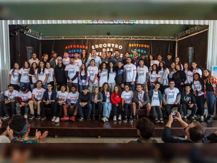 Estado investe R$ 4,7 milhões para pagar bolsa-auxílio aos jovens multiplicadores dos Centros da Juventude