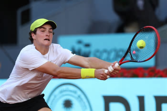 Algoz em Roland Garros, Jack Draper prevê futuro promissor para João Fonseca: