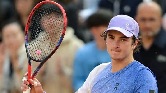 João Fonseca cai para britânico e é eliminado de Roland Garros