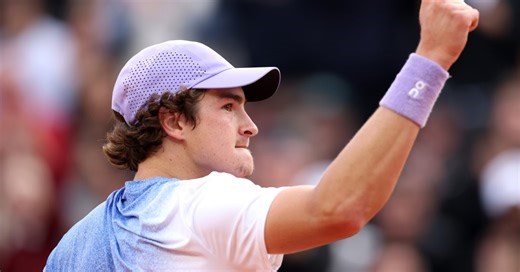 João Fonseca vai precisar manter equilíbrio para vencer em Roland Garros