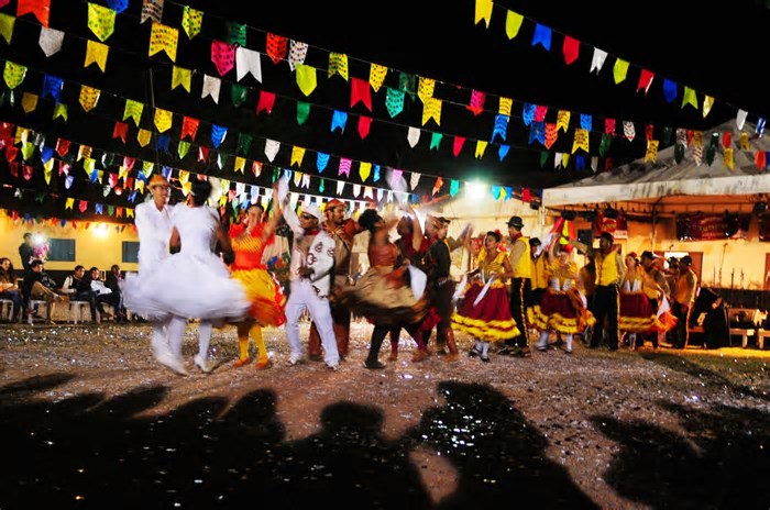 Brasília abre temporada de festas juninas em maio