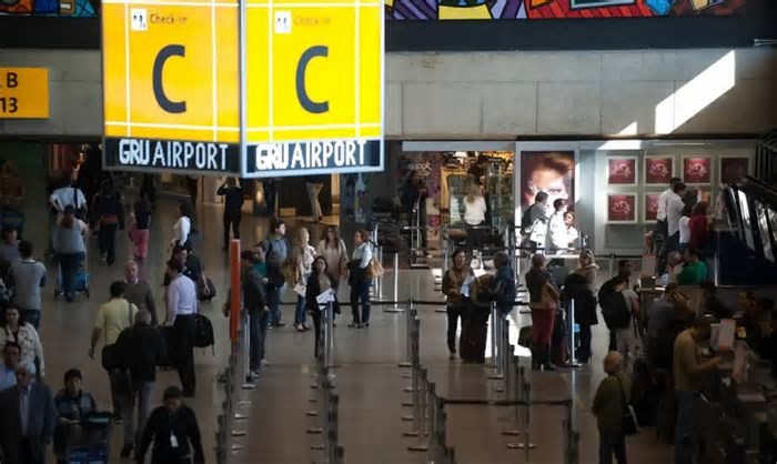 Brasil bate recorde de turistas internacionais no 1º quadrimestre de 2025