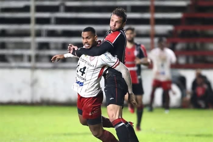 São Luiz-RS 0 x 1 Joinville-SC - Vitória no apagar das luzes