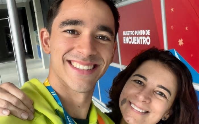 Elisa, mãe de Hugo Calderano, rasga elogios ao filho: 'É maravilhoso ser mãe do Hugo'