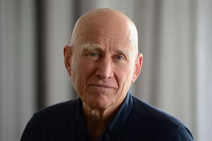 Malária: entenda como a doença afetou a saúde de Sebastião Salgado