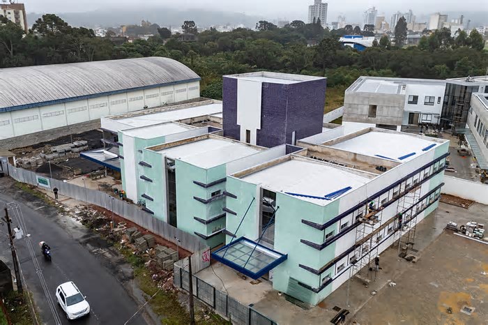 Regionalização da saúde: Ambulatório de Especialidades de União da Vitória chega a 92% de execução