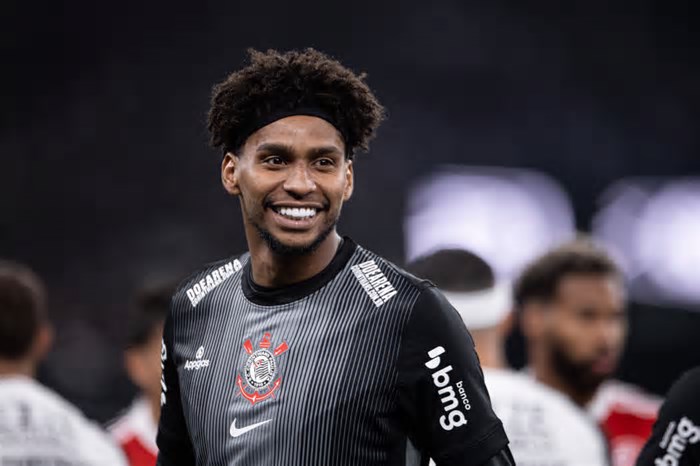 Hugo Souza não esconde emoção com convocação para a Seleção e brinca sobre jogar 'em casa'