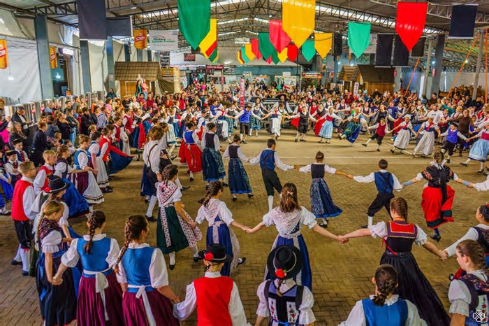 AONDE IR: Festas municipais com diversidade de shows, Tricofest e feiras estão entre os eventos pela região; confira