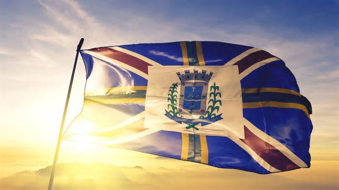 Conheça a cidade brasileira que mais emigra para os EUA