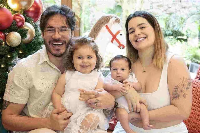 Influenciadora brasileira viraliza ao postar foto de nova tatuagem com erro bizarro de anatomia