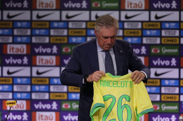 Esqueceu de alguém? Ancelotti disse ter treinado 34 brasileiros, mas levantamento indica que foram 43; veja lista