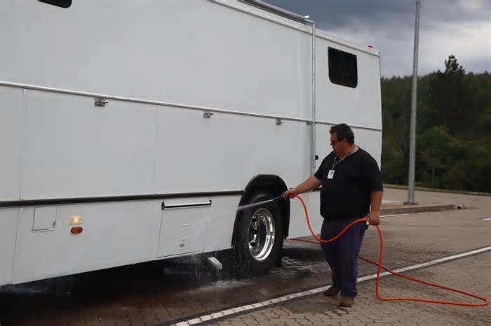 GRIPE AVIÁRIA: Barreiras sanitárias já estão em funcionamento na área do foco da doença