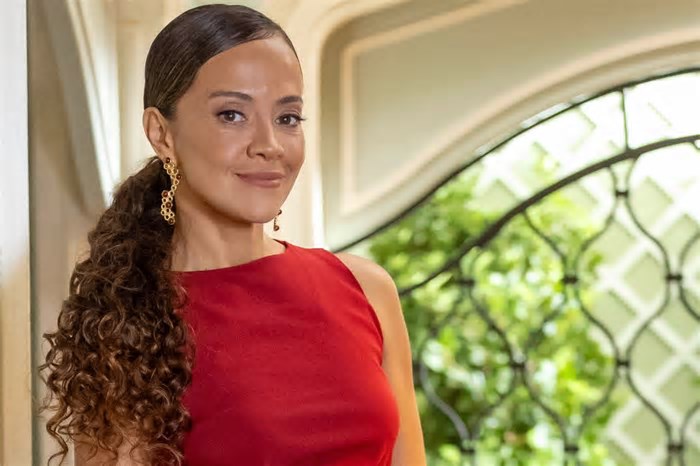 Aline Borges está com registro de atriz vencido desde 1998, diz SATED-RJ