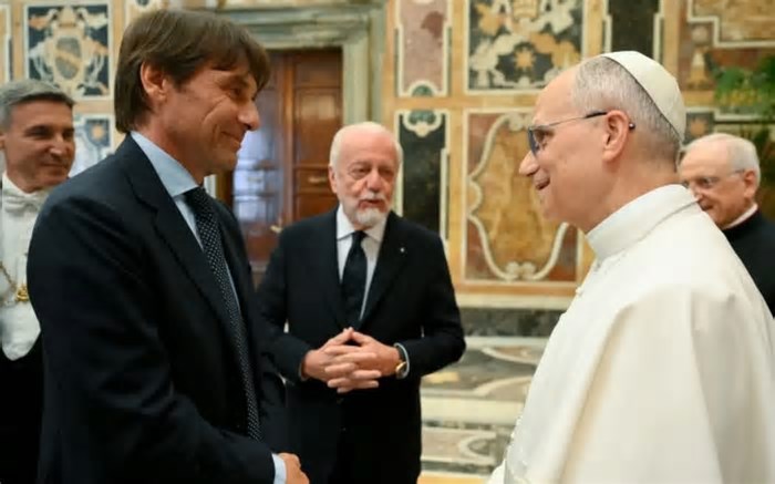 Leão XIV recebe campeões italianos de futebol e pede qualidade moral no esporte