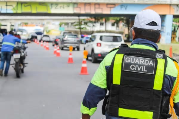 Vigésima Corrida das Pontes do Recife altera trânsito da cidade; confira