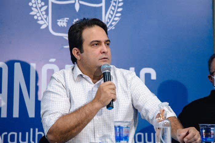 De Anápolis para o Turismo: o novo destino político de Roberto Naves