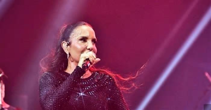 Ivete Sangalo abre comemorações dos 90 anos do Yacht Clube da Bahia