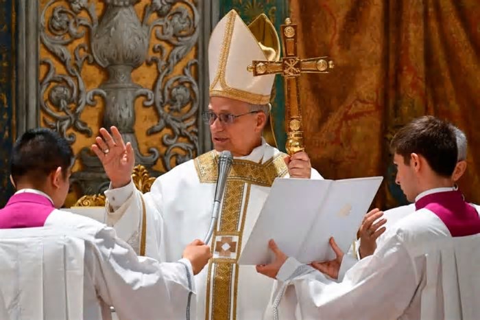 Marcelo vai ao Vaticano assistir à missa inaugural do novo papa