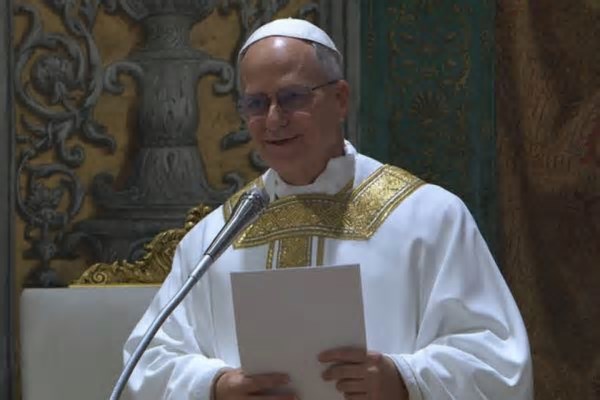 Papa Leão 14 pede paz na Ucrânia e cessar-fogo em Gaza