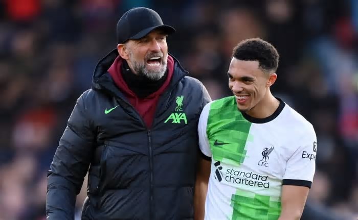 Jürgen Klopp manda a real sobre ida de Arnold do para o Real Madrid: “Desliguei a TV”