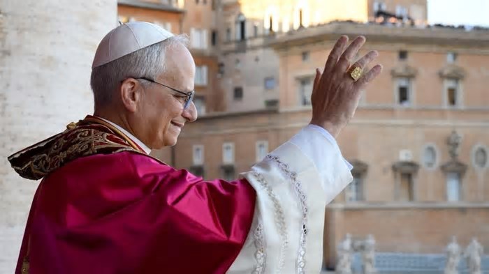 De volta à Idade Média: Papa Leão XIV detona famílias LGBT
