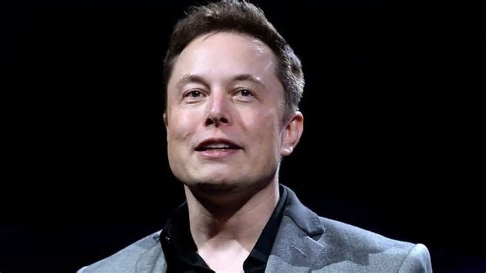 'I have to be super focused': Elon Musk says he's back to working 24/7 for Tesla, X, and Starship
