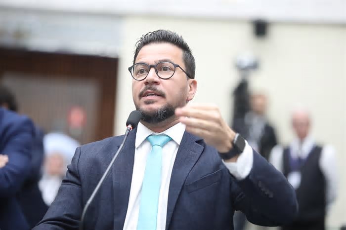 A Copel tem um novo dono e não é o povo paranaense
