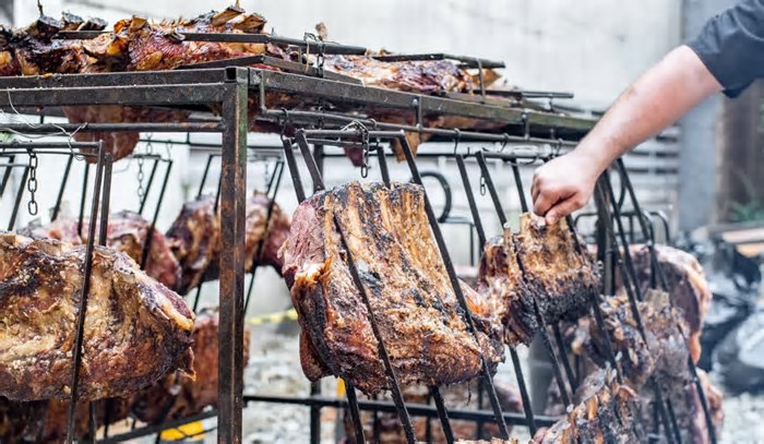 Festival reúne churrasco internacional e bandas inéditas em Vitória