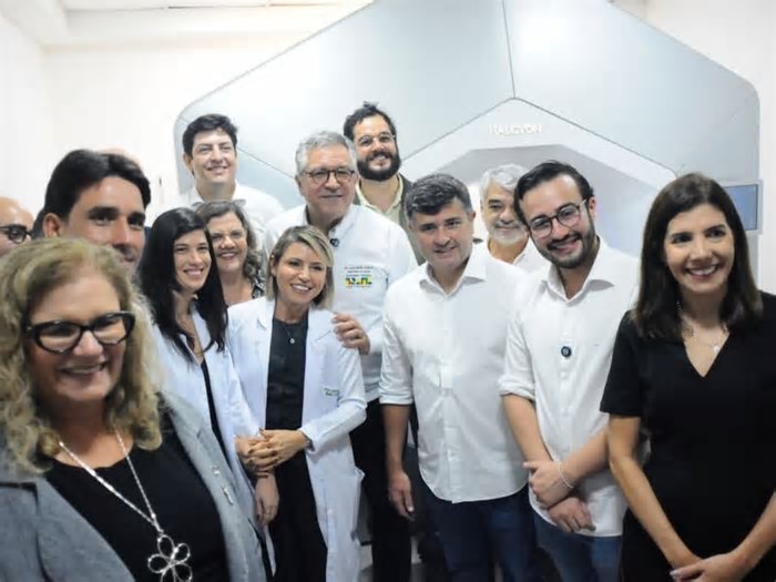 Ministro da Saúde inaugura nova ala de radioterapia no Hospital de Câncer de Pernambuco