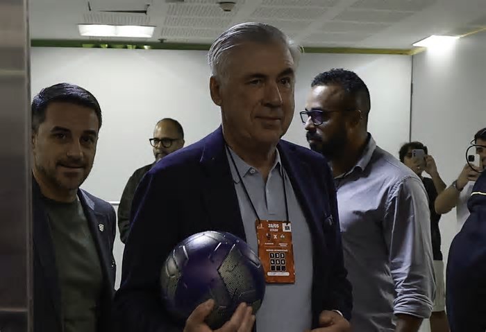 Carlo Ancelotti diz que Brasil jogará como Real Madrid