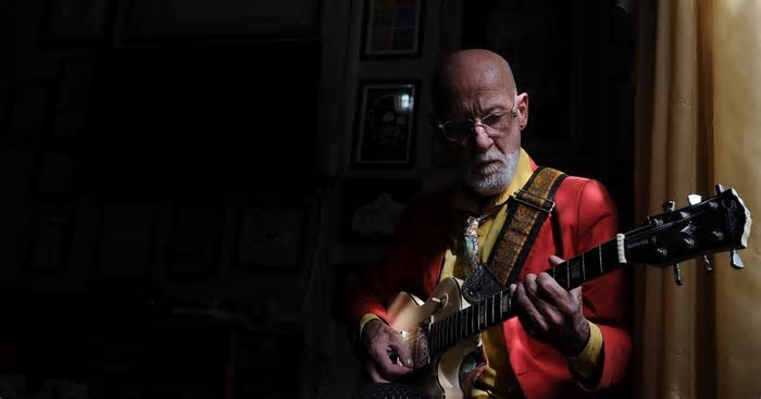 Sarau Dia de SanTroia celebra a vida e as obras do produtor cultural Claudio Troian, em Caxias do Sul