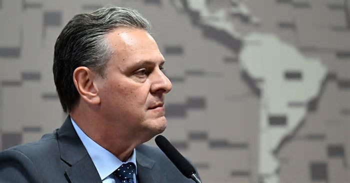 Gripe aviária: Foco em granja comercial em Montenegro está contido, diz ministro da Agricultura