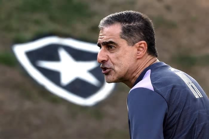 A declaração de Renato Paiva após derrota do Botafogo na Copa do Brasil