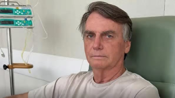 Jair Bolsonaro tem alta após três semanas internado