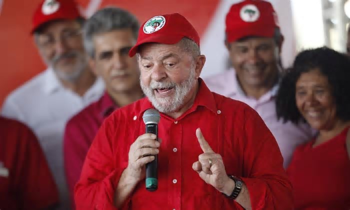 Após 'Abril Vermelho' de invasões de terra, Lula deve desapropriar fazenda em agenda com MST
