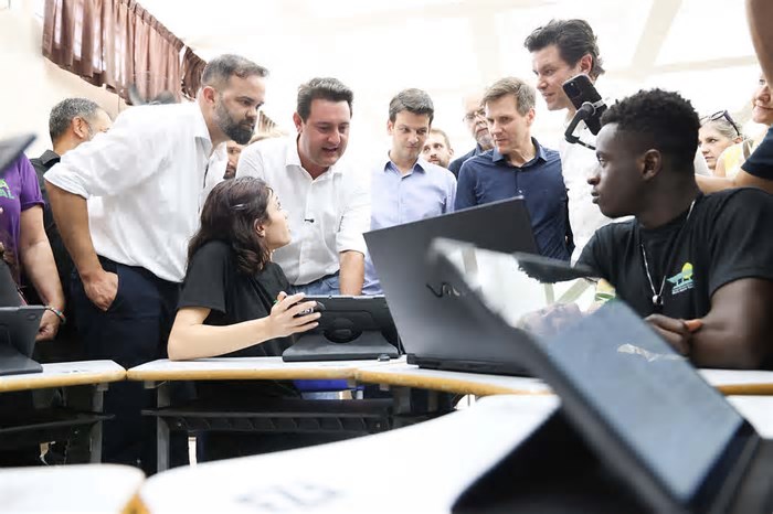 Paraná carimba parte do orçamento para investir em soluções com Inteligência Artificial