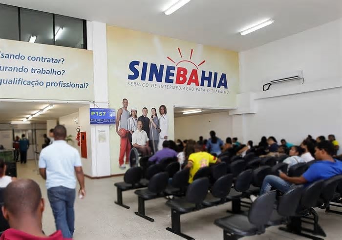 Confira as vagas de emprego do SineBahia para Salvador, Lauro de Freitas, Camaçari e Candeias.