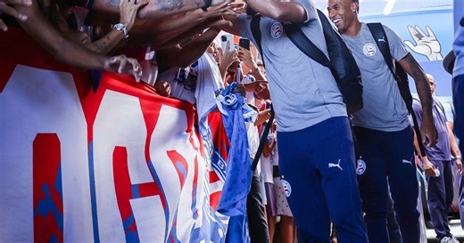 Bahia embarca para decisão na Libertadores com festa da torcida