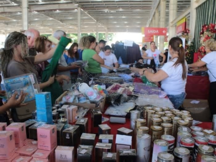 Capital recebe bazar solidário com itens da Receita Federal em apoio a projeto social