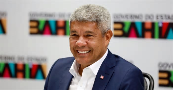 Jerônimo embarca em missão internacional na China ao lado do presidente Lula e anuncia busca por investidores para Bahia