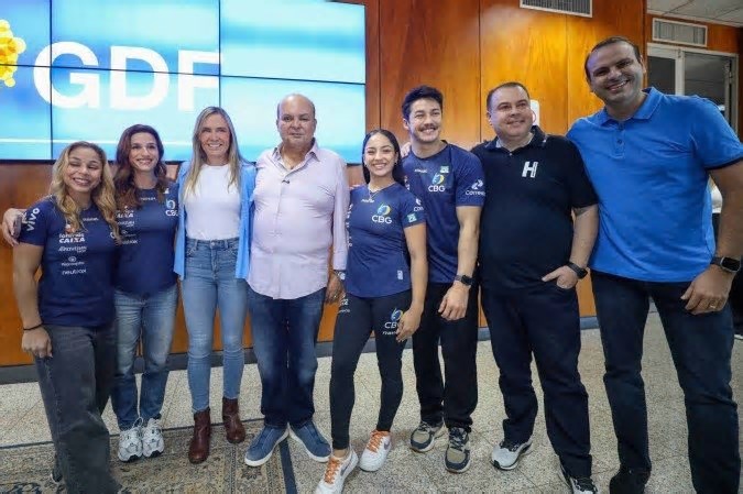 Ibaneis e Celina recebem ginastas olímpicos no Palácio do Buriti