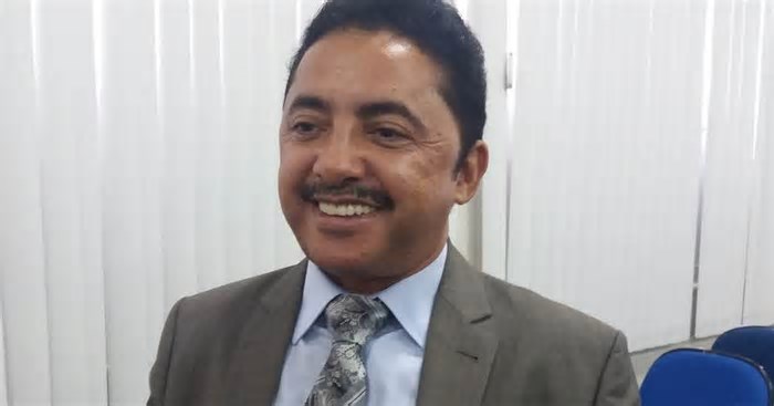 Presidente do Juazeirense, Roberto Carlos diz que Ednaldo Rodrigues é alvo de ação preconceituosa de deputada federal do Rio de Janeiro