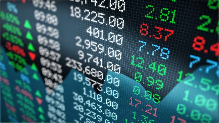EWZ, fundo de índice da bolsa brasileira, fecha em queda