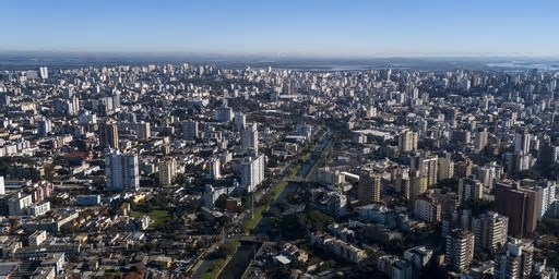Proprietários de imóveis sustentáveis em Porto Alegre podem pedir desconto no IPTU; veja como solicitar