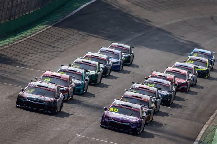 Stock Light: Domingo tem vitórias de Felipe Barrichello Bartz na corrida 2 e Enzo Bedani na terceira
